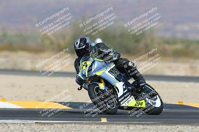 media/Dec-08-2024-CVMA (Sun) [[267e5a7075]]/Race 4-Amateur Supersport Middleweight/